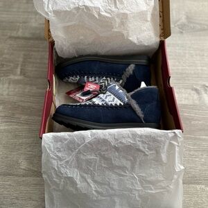 NEW! Womens Muk Luks